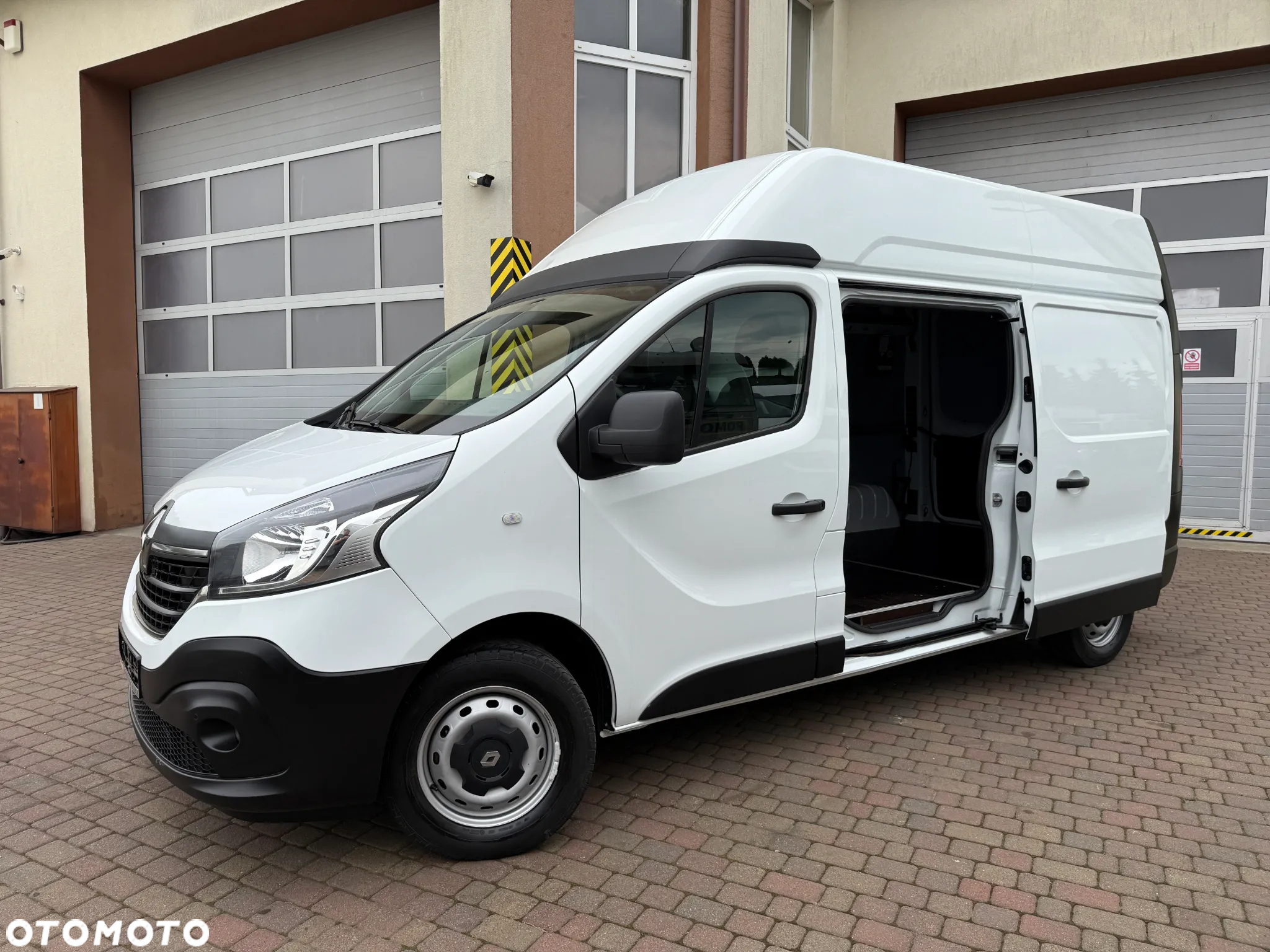 Renault Trafic L2H2 Winda - 2