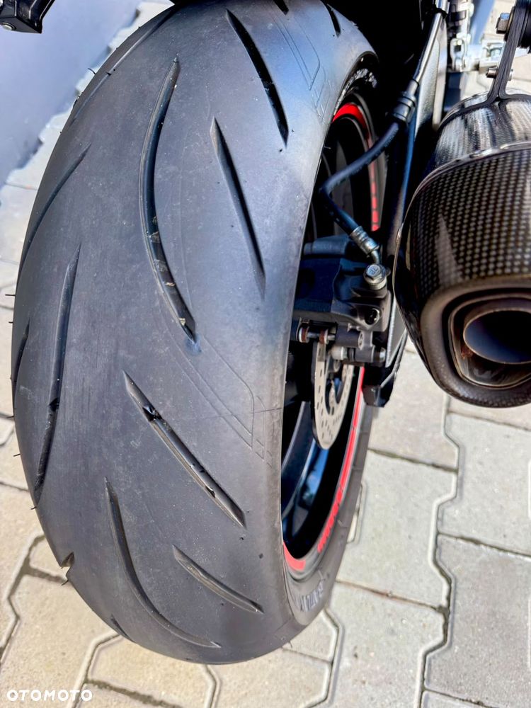 Suzuki GSX-R - 9