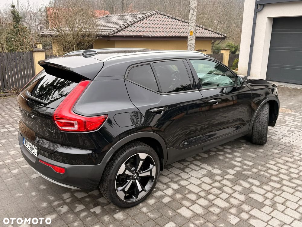 Volvo XC 40 T4 AWD Momentum - 4