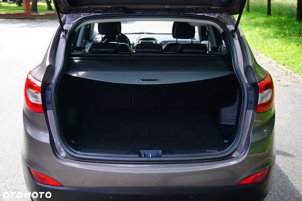 Hyundai ix35 1.6 2WD Fifa World Cup Edition - 19