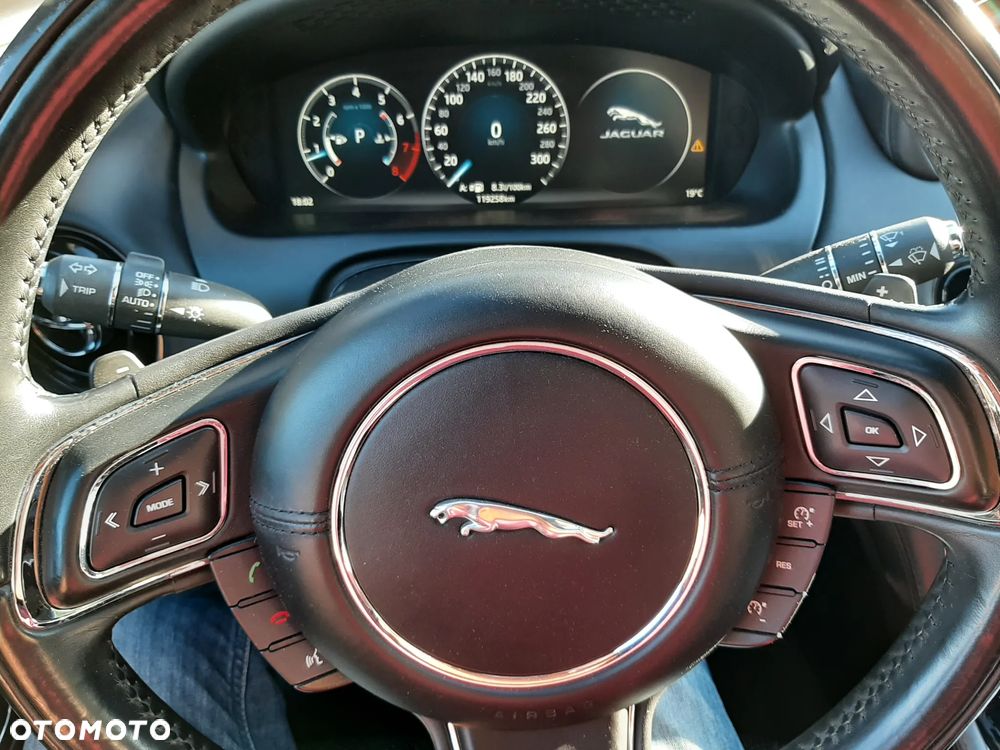 Jaguar XJ 3.0 V6 Kompressor AWD Langversion Autobiography - 33