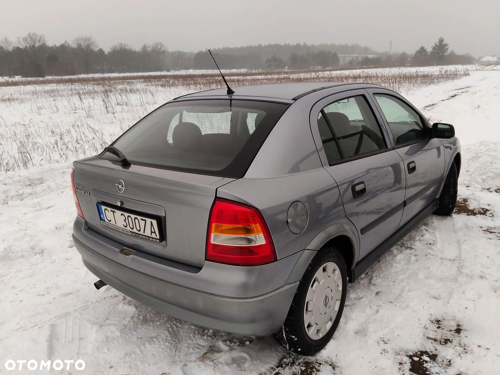 Opel Astra - 3