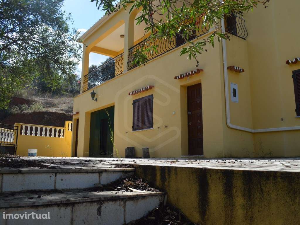 Moradia isolada V3 de 2 pisos, Alte, Algarve - Grande imagem: 3/17
