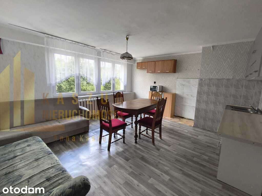 4pokoje, 3 piętro, blok, balkon.