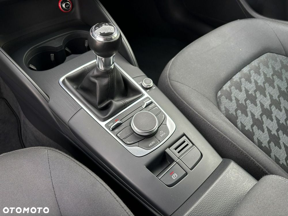 Audi A3 Sportback 1.4 TFSI Attraction - 18