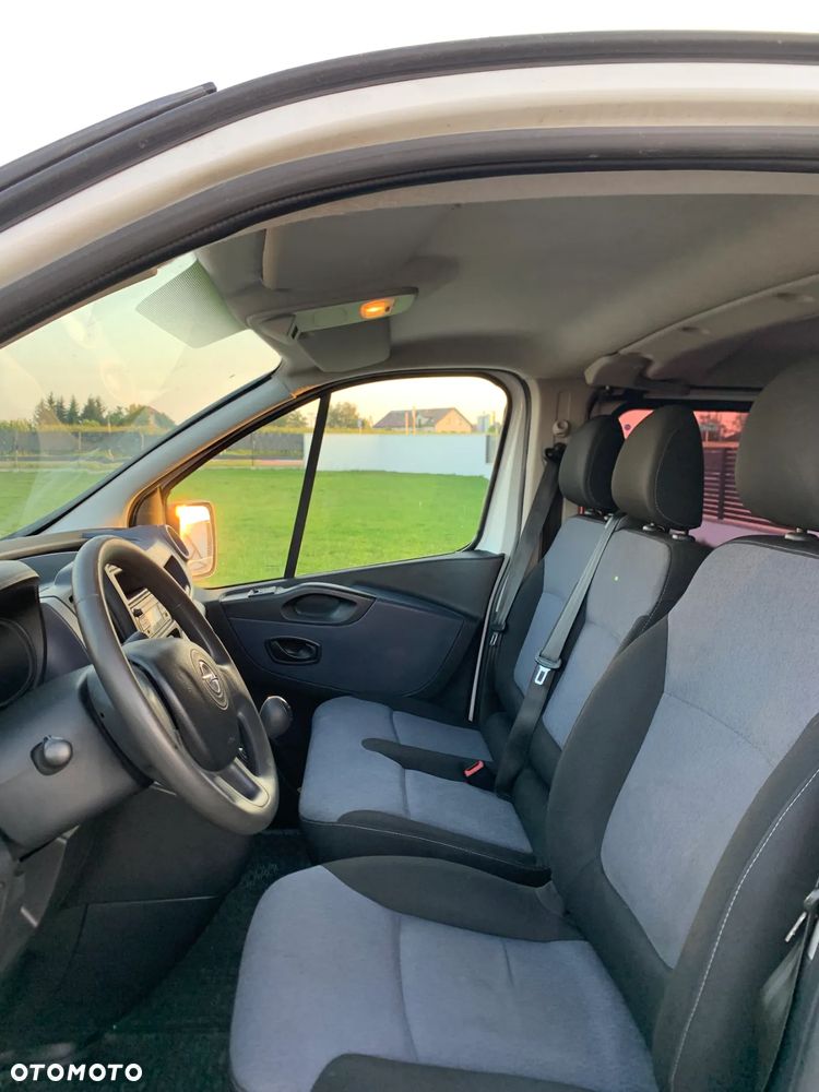 Opel Vivaro L2H1 2,9t Edition - 12