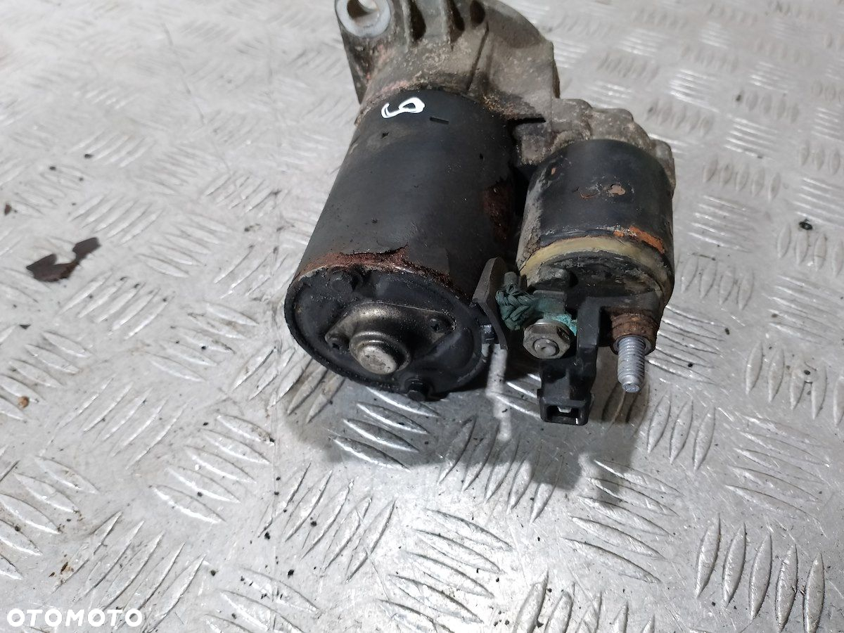 ROZRUSZNIK SKODA OCTAVIA I LIFT 020911023T  0001120402 BOSCH 1.4 16V - 2