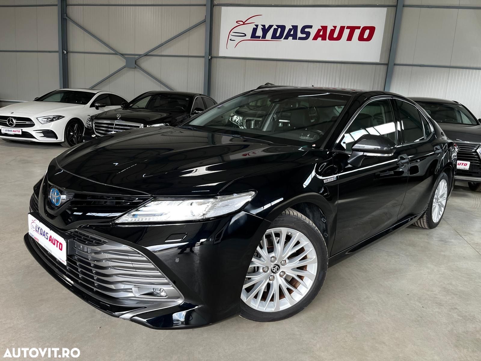 Toyota Camry 2.5 HEV Executive - 1
