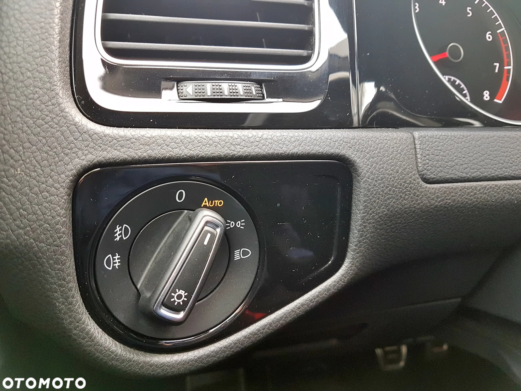 Volkswagen Golf VII 1.4 TSI BMT Highline - 26