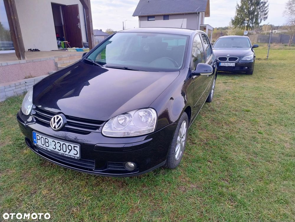 Volkswagen Golf - 2