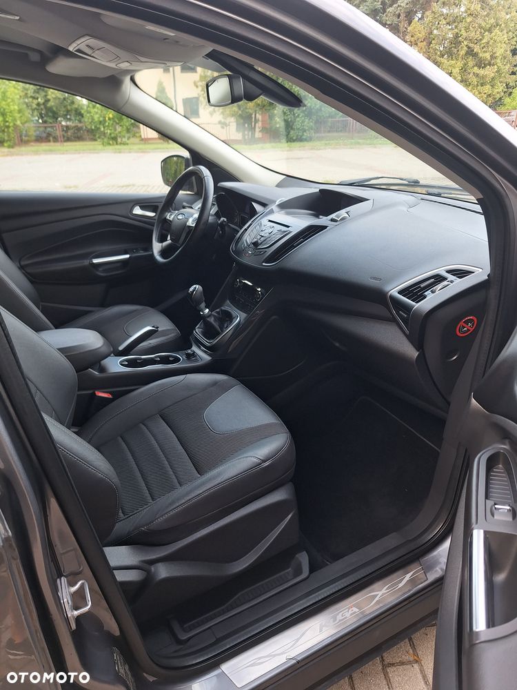 Ford Kuga 2.0 TDCi 4WD Titanium - 12