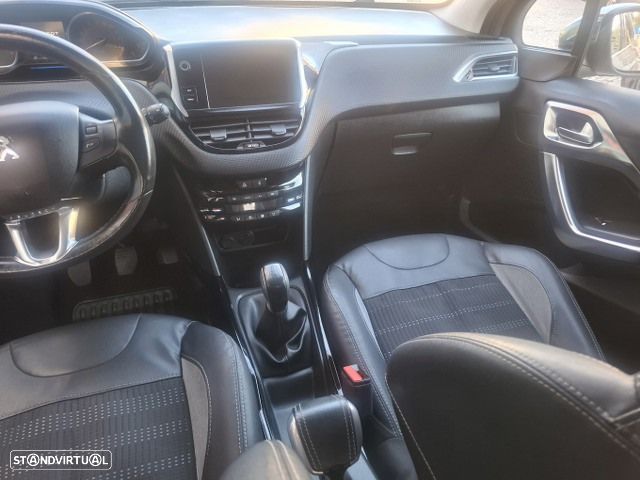 Peugeot 2008 1.6 e-HDi Allure - 10
