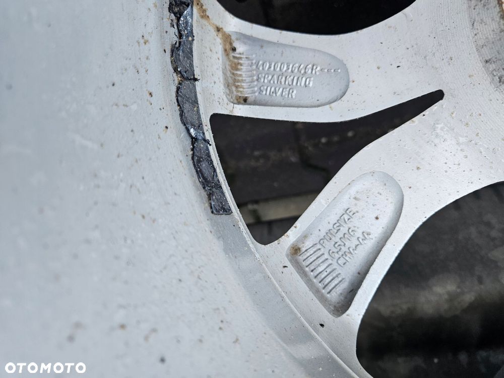 felgi aluminiowe renault oe clio iv 6.5" x 16" 4x100 et 44 - 8