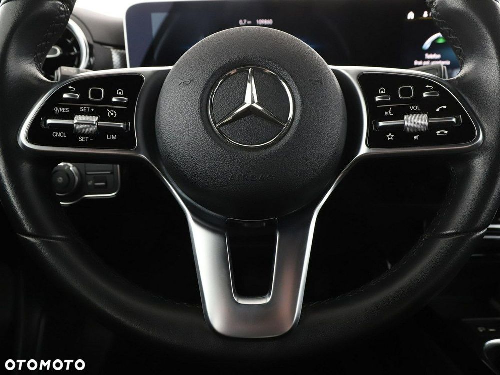 Mercedes-Benz Klasa A 250 7G-DCT - 22