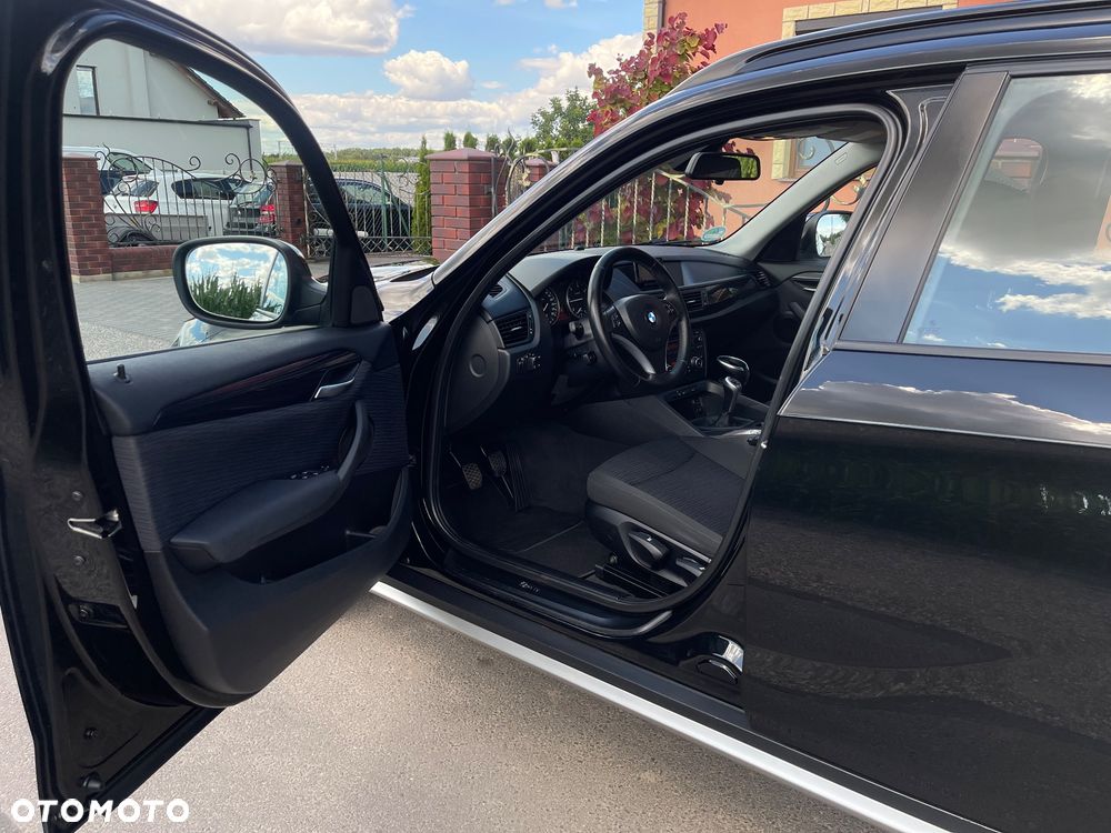 BMW X1 sDrive18d xLine - 22