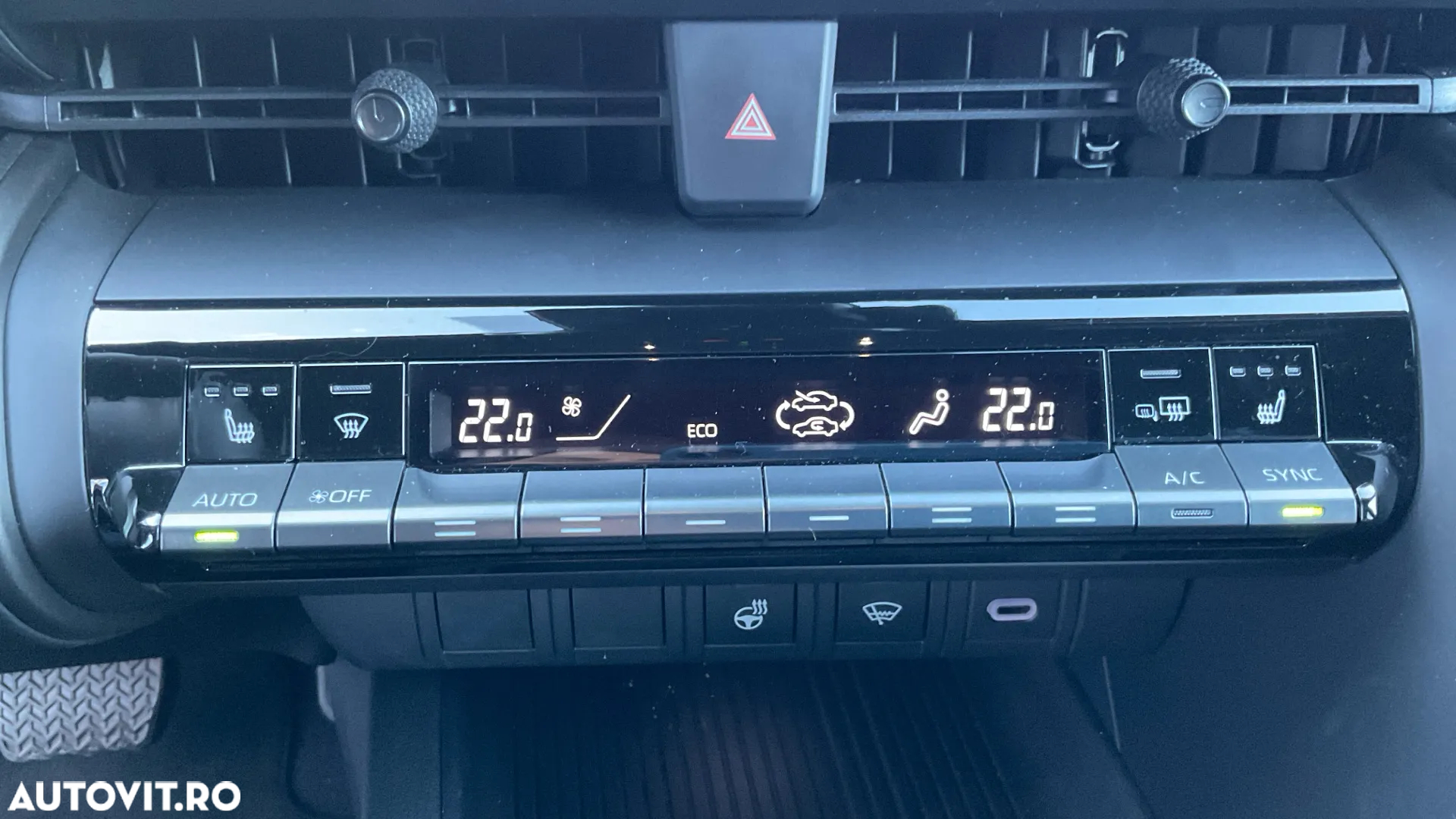 Toyota C-HR 2.0 PHEV 223 CP 4x2 CVT Dynamic - 8