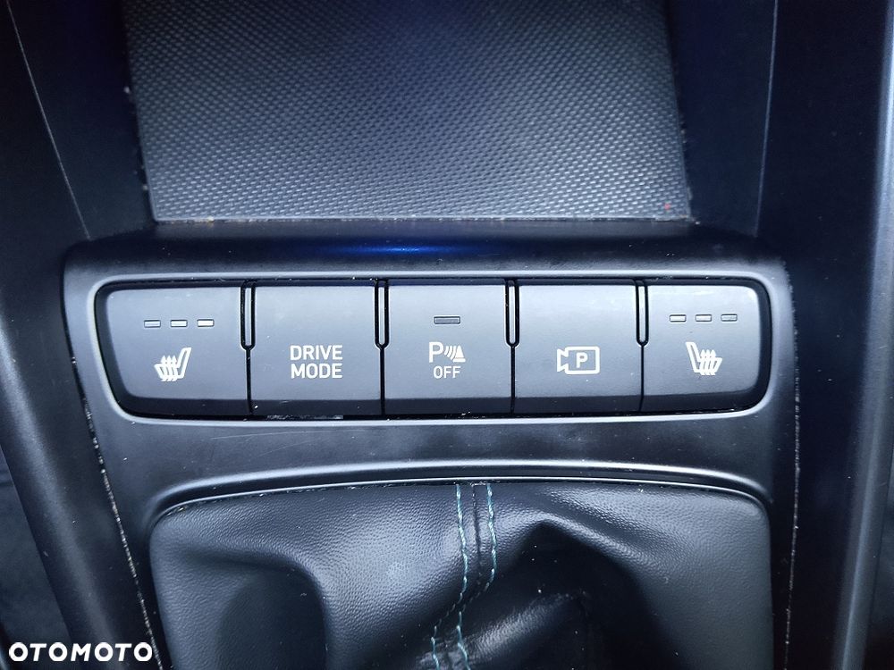 Hyundai Bayon 1.0 T-GDI Connect & Go - 19