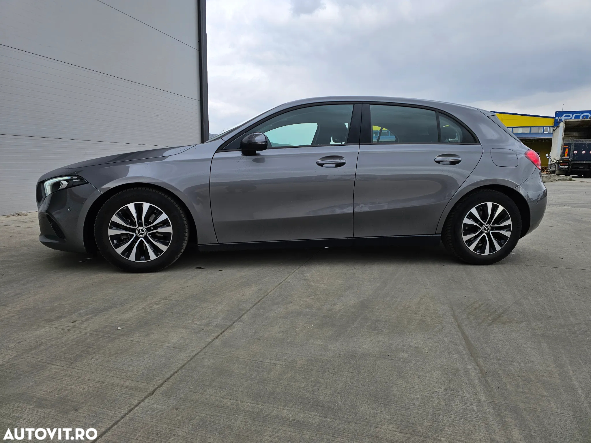 Mercedes-Benz A 180 7G-DCT Advanced Progressive - 16