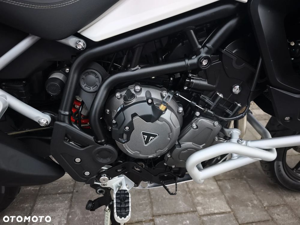 Triumph Tiger - 25
