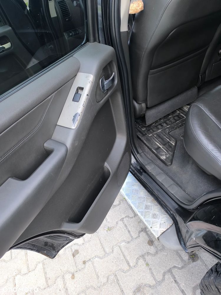 Nissan Pathfinder 2.5 D LE - 20