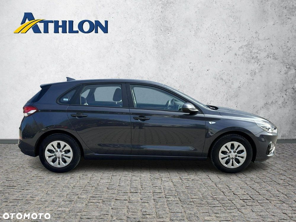 Hyundai i30 1.5 DPI Classic + - 6