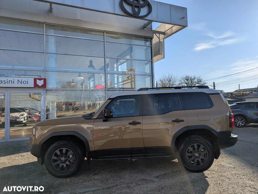 Toyota Land Cruiser - 5