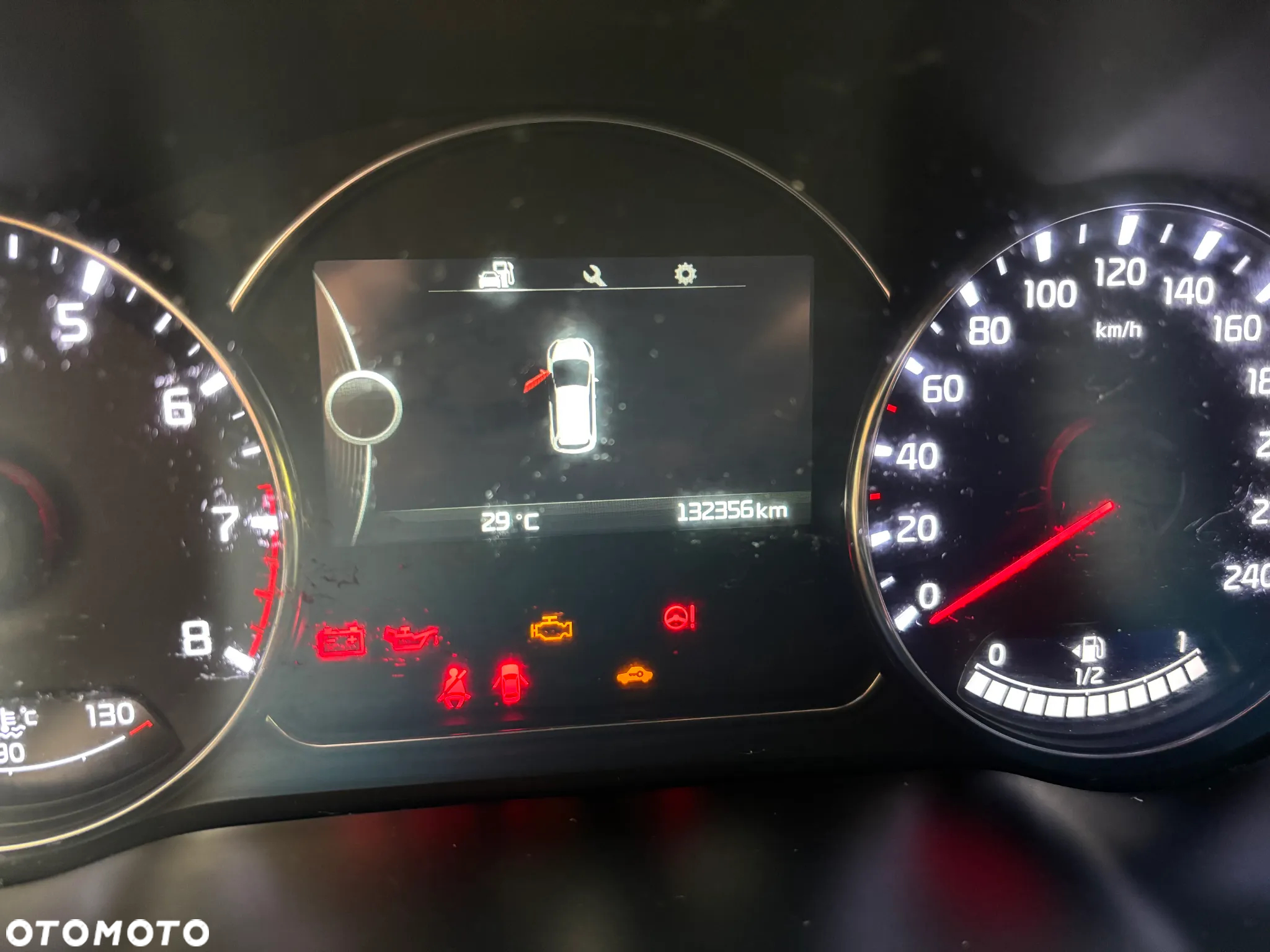 Kia Carens 1.6 GDI M 7os EU6 - 9
