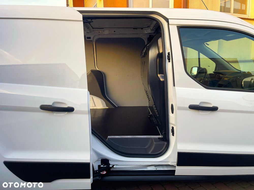 Ford Transit Connect - 19