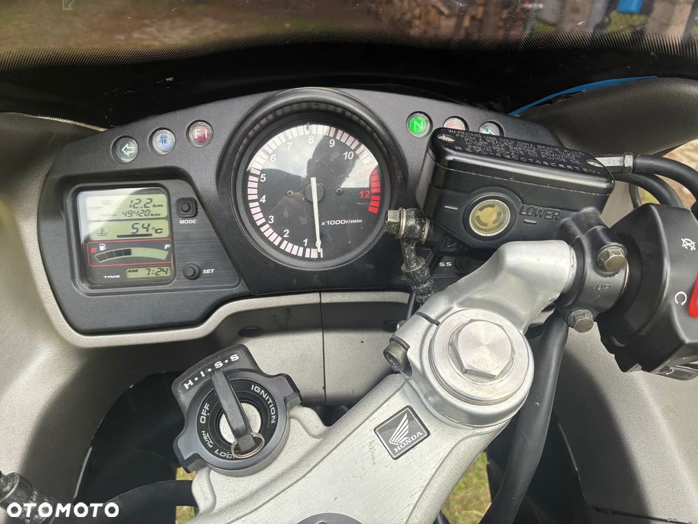 Honda CBR - 6
