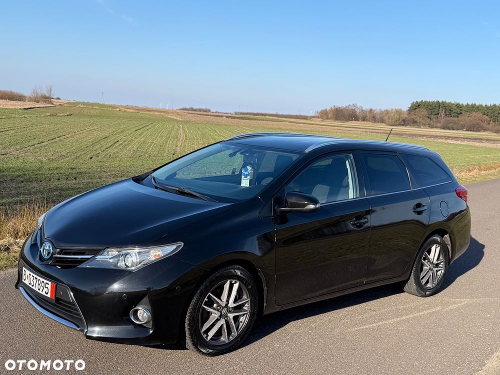 Toyota Auris - 1