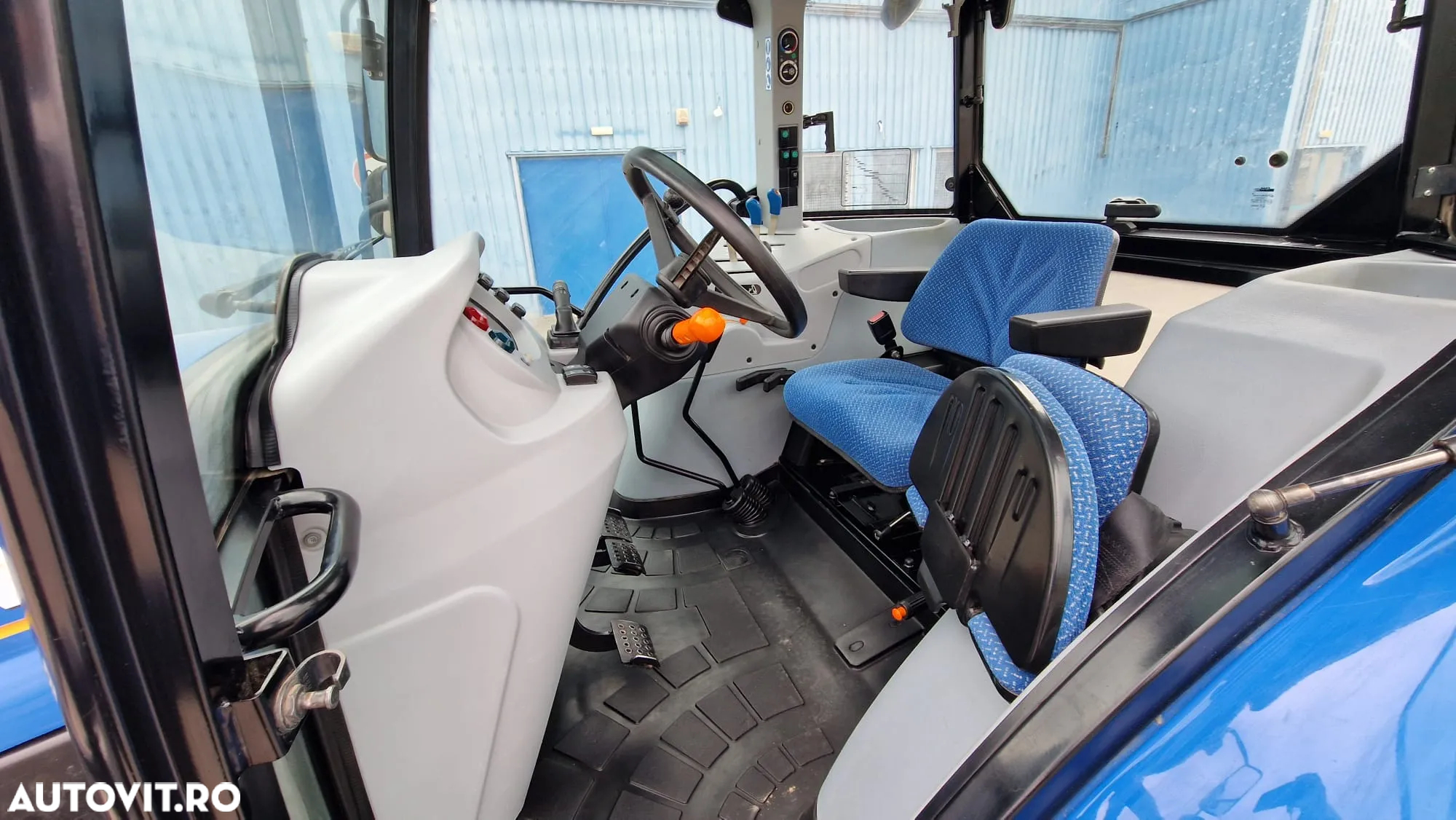New Holland TD 5.95 CAB 4WD PS - 14