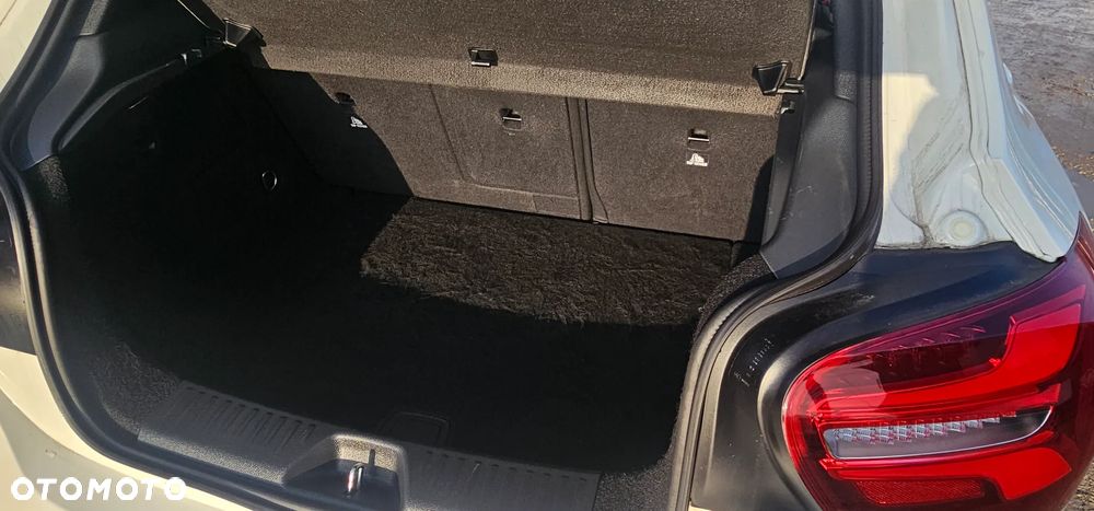 Mercedes-Benz Klasa A 250 Sport 7G-DCT - 16