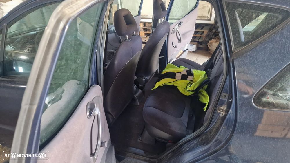 Mercedes-Benz A 140 Classic - 11