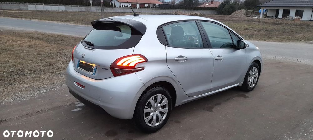 Peugeot 208 1.6 BlueHDi Active S&S - 6
