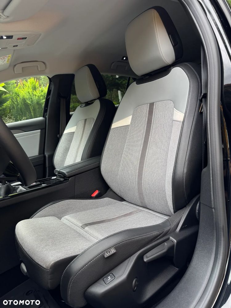 Opel Astra 1.2 T Elegance S&S - 13
