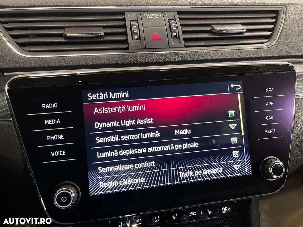 Skoda Superb 2.0 TSI DSG Style - 19