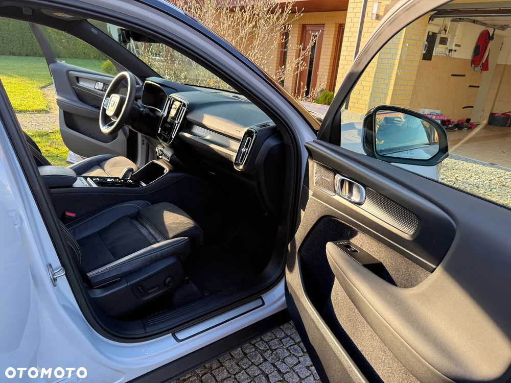 Volvo XC 40 T5 AWD R-Design - 11