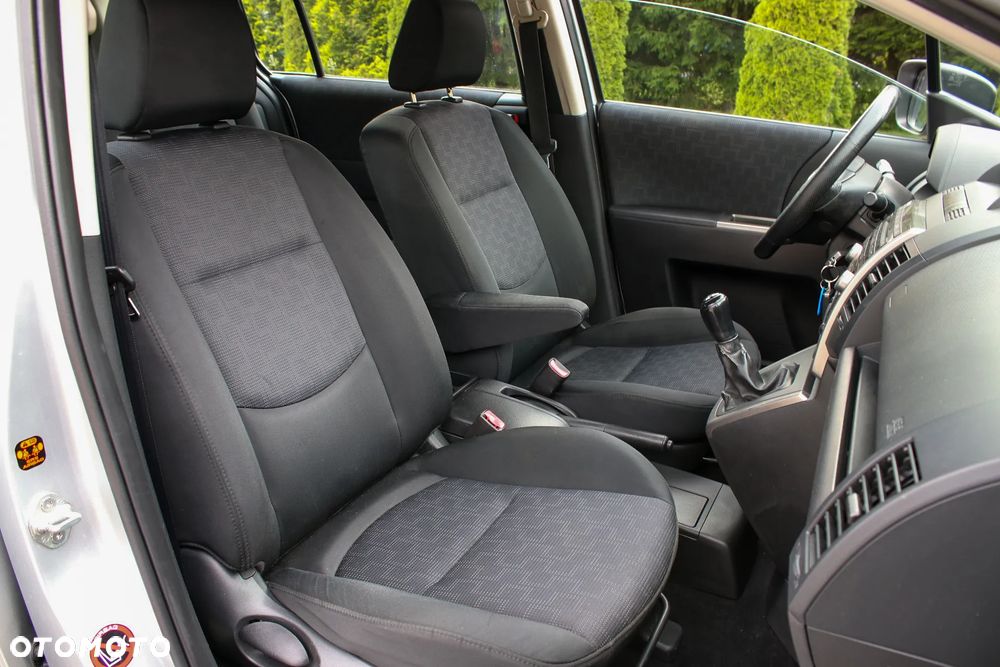 Mazda 5 2.0 Active - 23