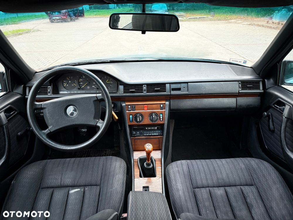 Mercedes-Benz W124 (1984-1993) - 15