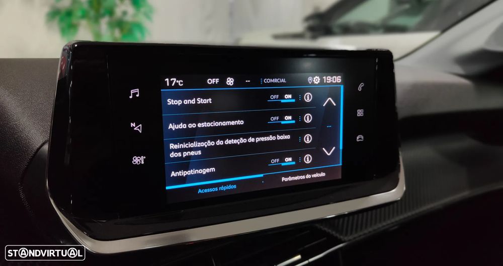 Peugeot 208 1.2 PureTech Allure EAT8 - 54