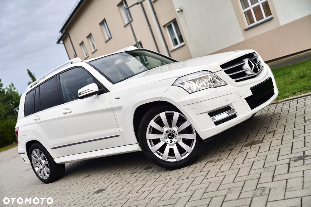 Mercedes-Benz GLK 220 CDI DPF BlueEFFICIENCY 7G-TRONIC - 24