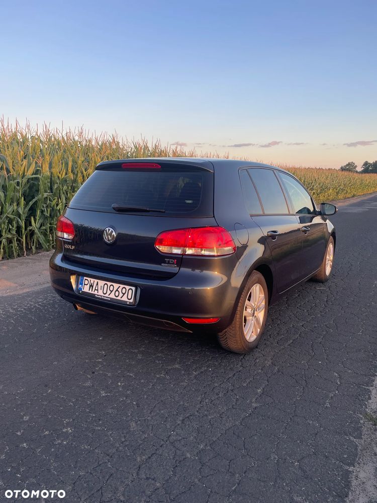Volkswagen Golf 1.6 TDI Highline - 4