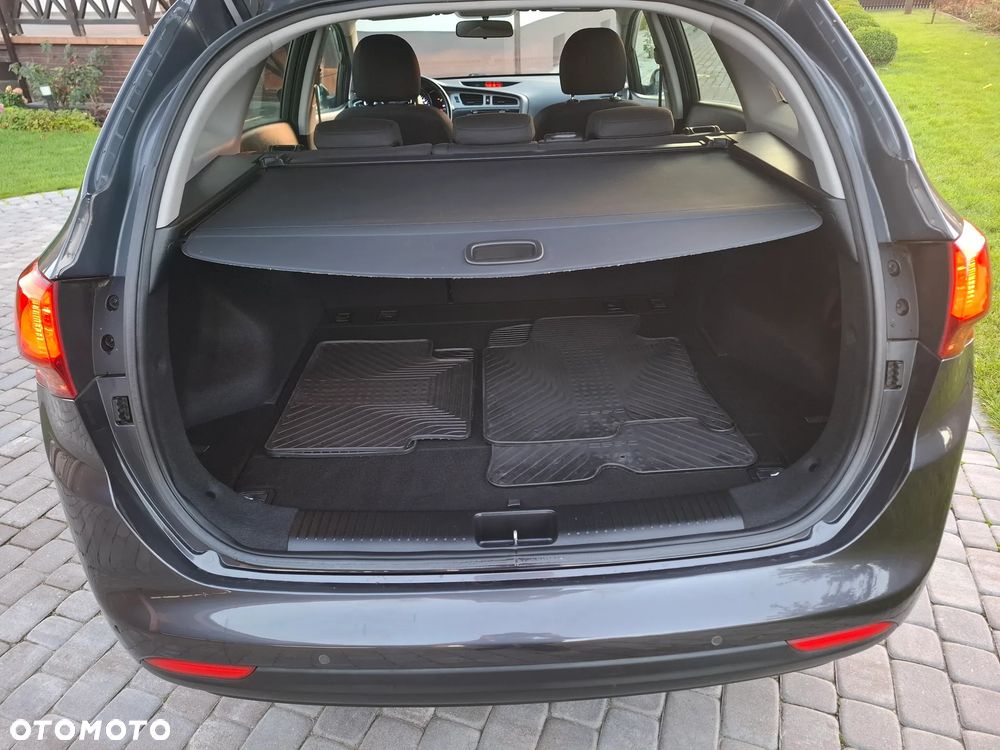Kia Ceed - 25