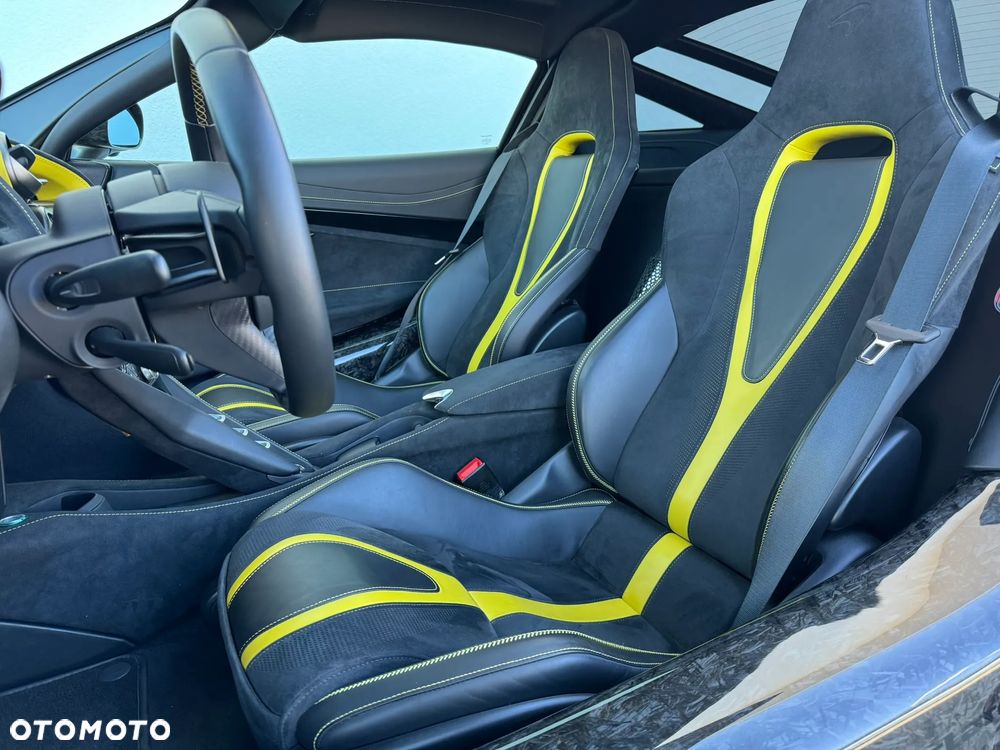 McLaren 720S Coupe - 15