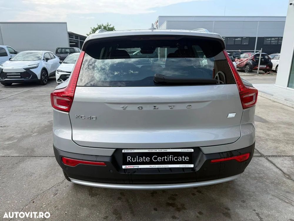 VOLVO XC40 2022 — imagine 7