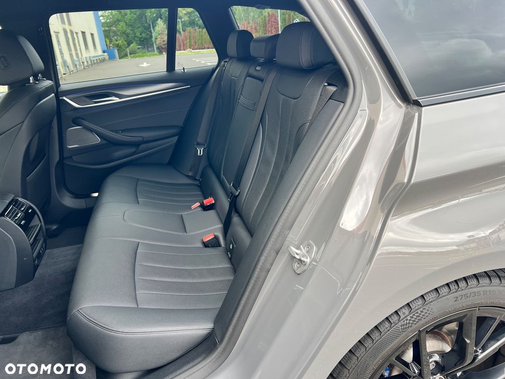 BMW Seria 5 530i xDrive M Sport sport - 14