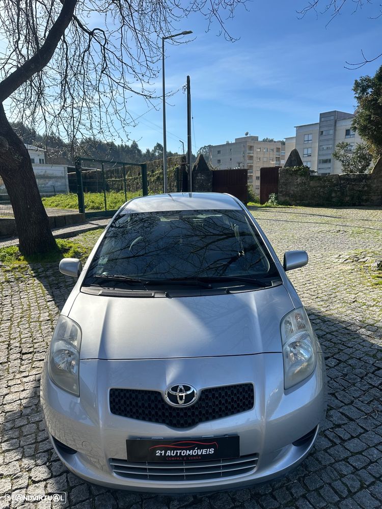 Toyota Yaris 1.0 VVT-i AC - 12