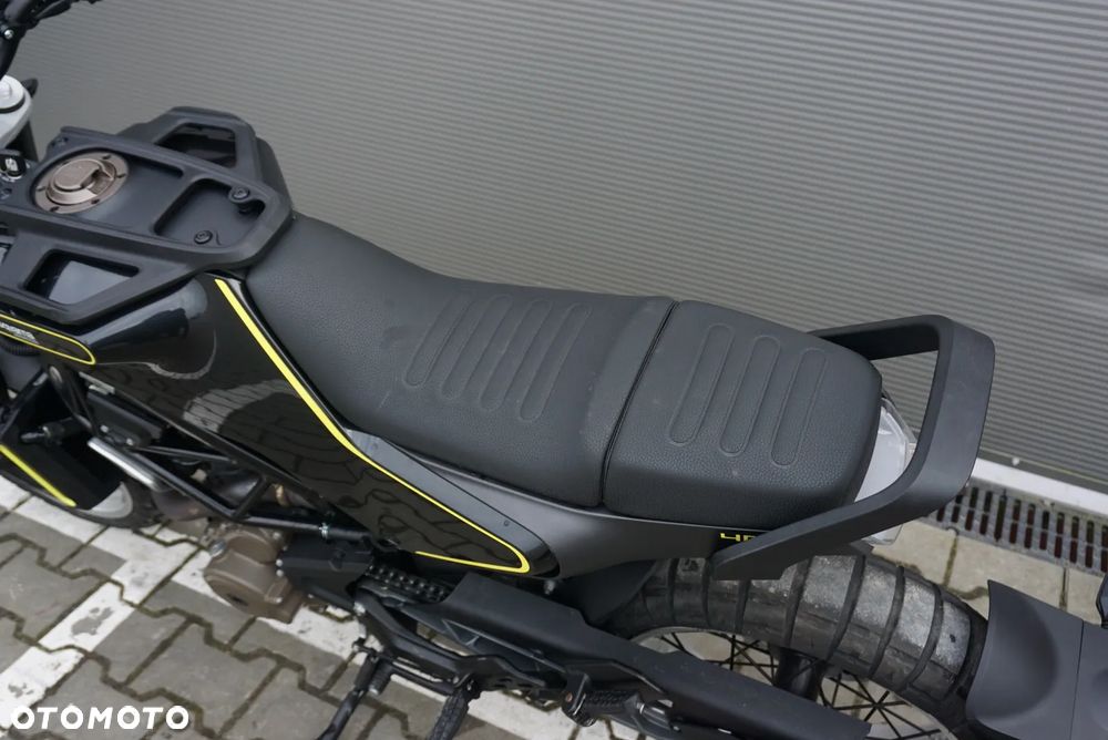 Husqvarna Svartpilen - 13