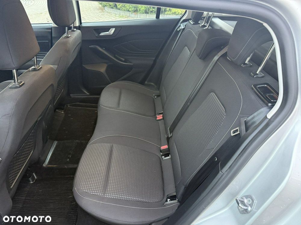 Ford Focus - 10