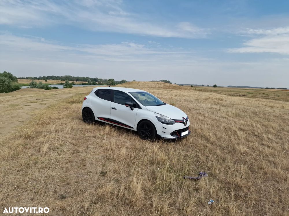 Renault Clio - 1